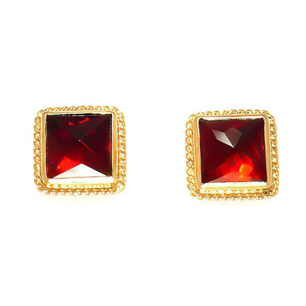 Boucles d'oreilles Grenat Carré