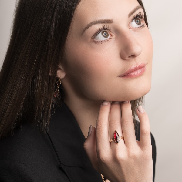 Bague Grenat Navette