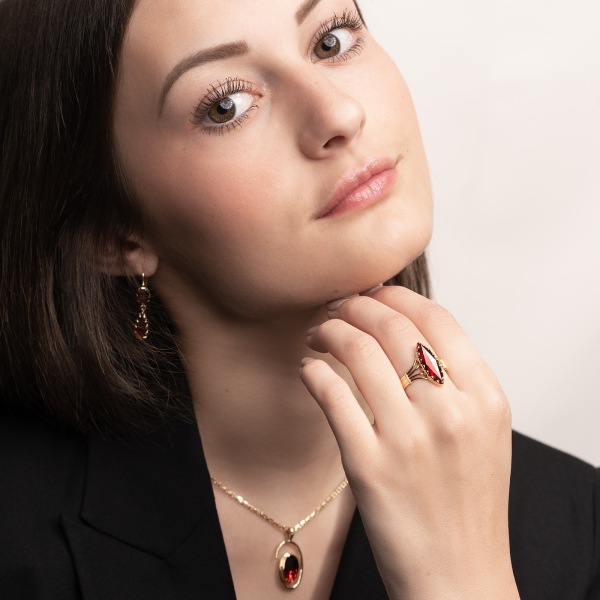 Bague Grenat Navette