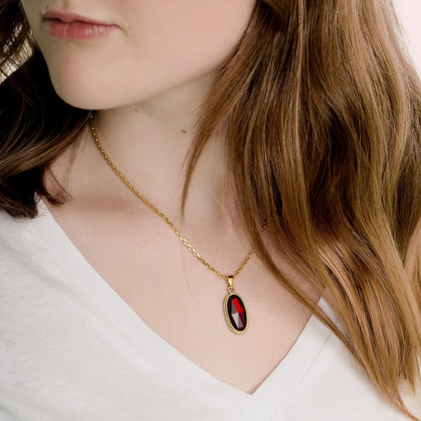 Pendentif Grenat Ovale